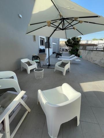 B&B A Pochi Passi Dal Mare Giovinazzo Exterior photo